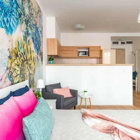 Central Westend Apartamento
